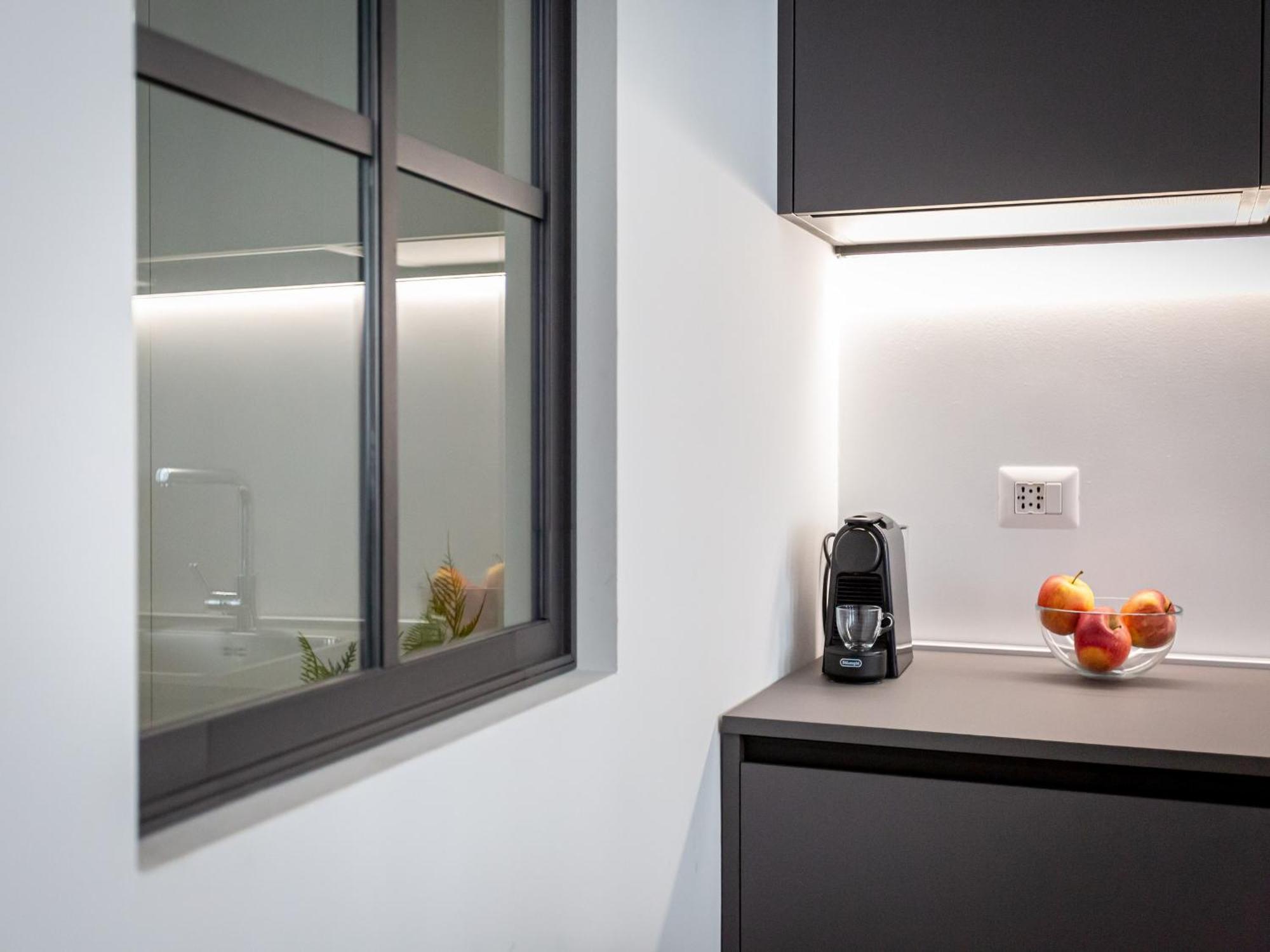 The Best Rent - Modern One Bedroom Apartment In San Babila Milan Exterior photo